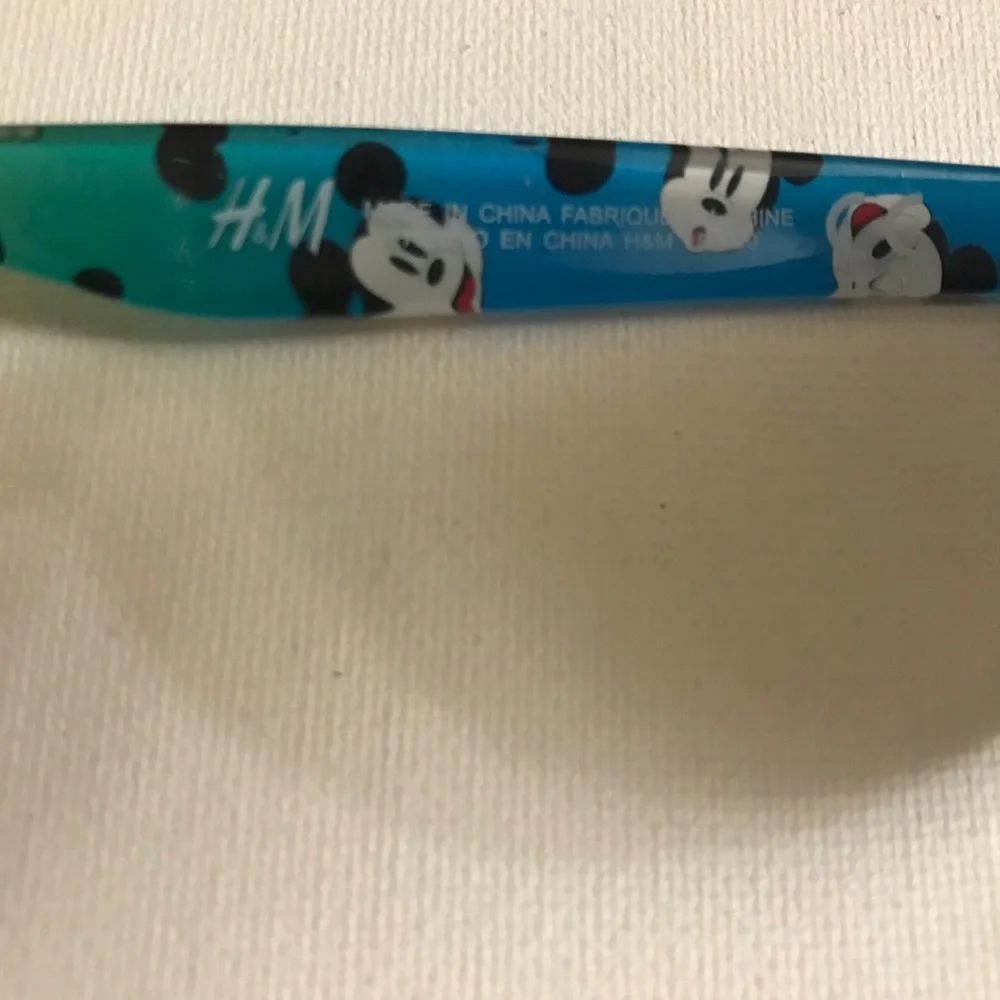H&M DISNEY MICKEY MOUSE kids sunglasses